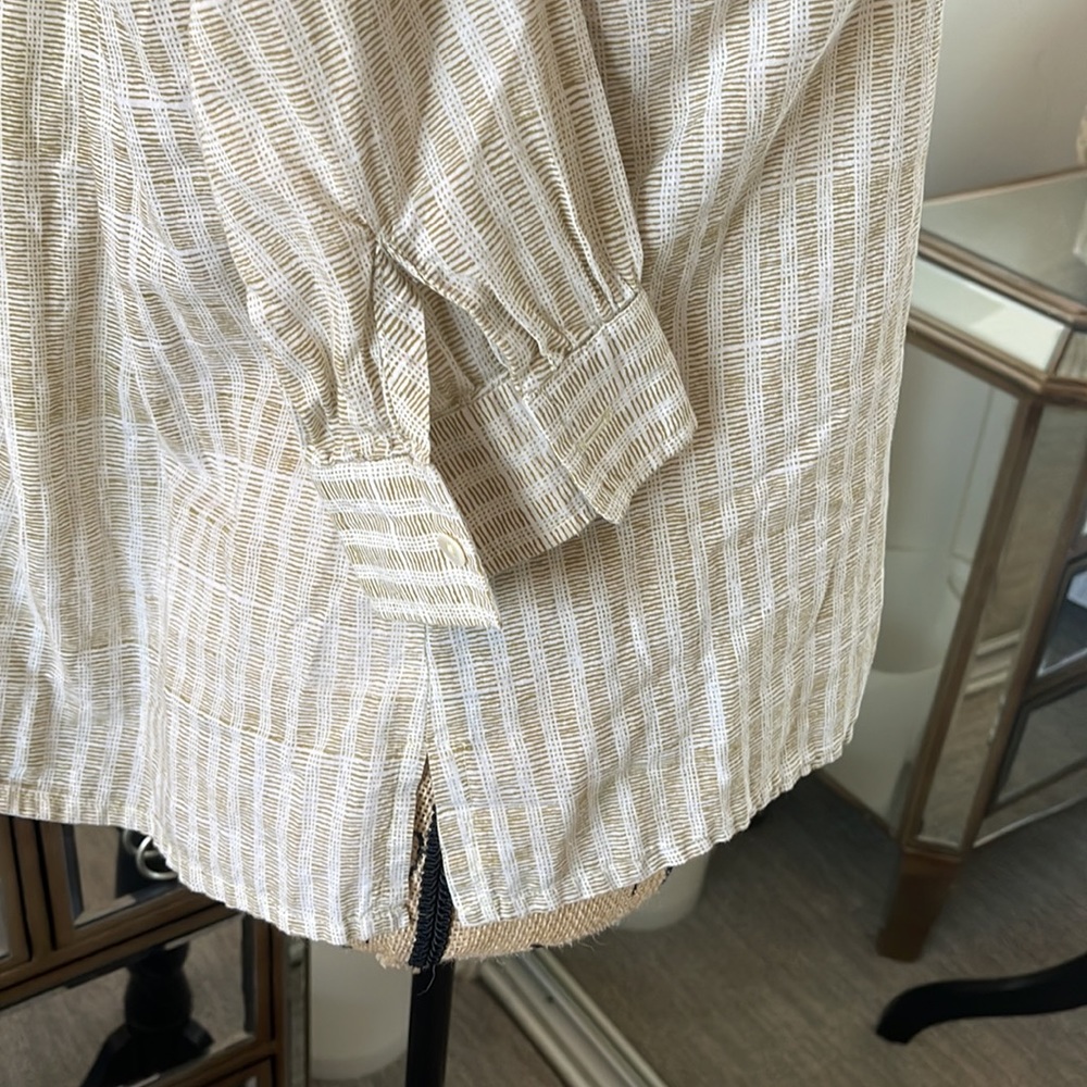 Tan + white button down - Picture 3 of 5